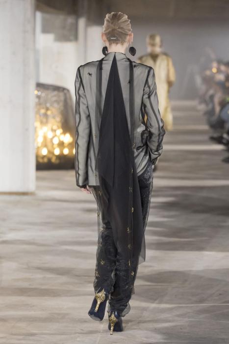 UNDERCOVER - Womenswear Spring-Summer 2024 | FHCM