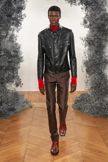GIVENCHY