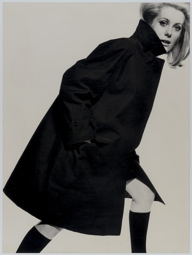 David Bailey, Catherine Deneuve,&nbsp;Vogue Paris&nbsp;mai 1966&nbsp;David Bailey, Catherine Deneuve,&nbsp;Vogue Paris&nbsp;May 1966 Archives Vogue Paris© David Bailey