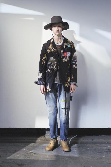 20,000 YEARS OF FASHION ファッション集 UNDERCOVER Fall/Winter 2025 at Paris Fashion Week | Hypebeast