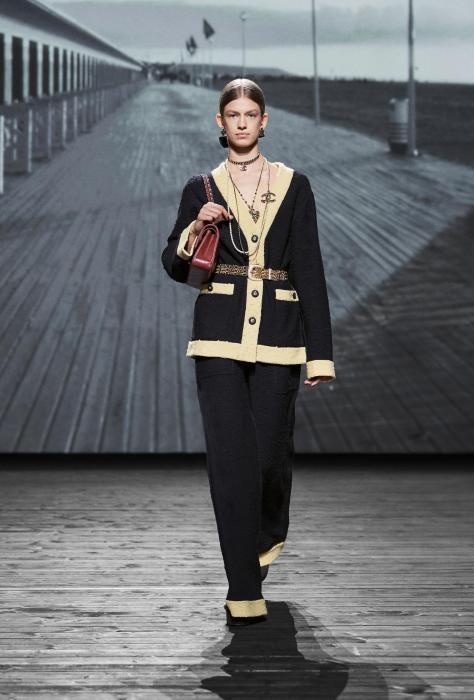 CHANEL - Womenswear Fall/Winter 2024-2025 | FHCM