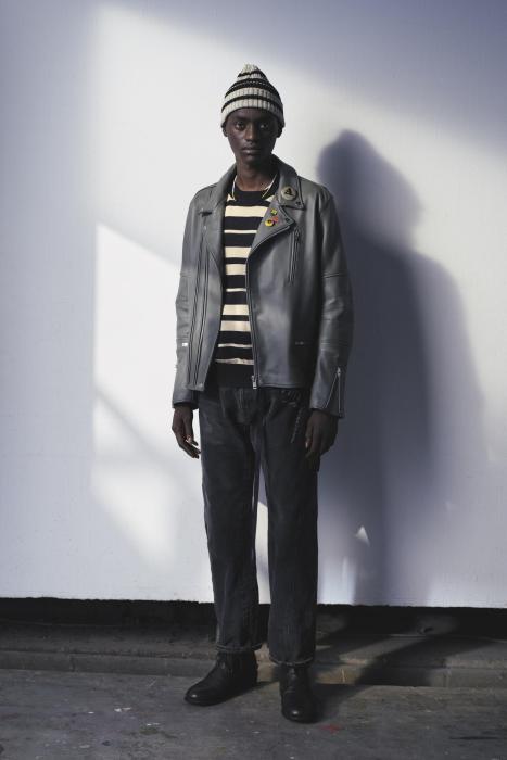20,000 YEARS OF FASHION ファッション集 UNDERCOVER Fall/Winter 2025 at Paris Fashion Week | Hypebeast