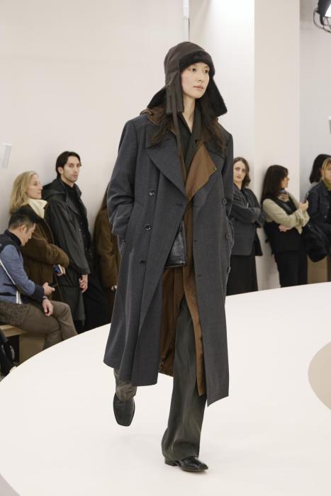 Lemaire 23AW ウールトップ　美品　40 LEMAIRE - Menswear Fall/Winter 2024-2025 | FHCM