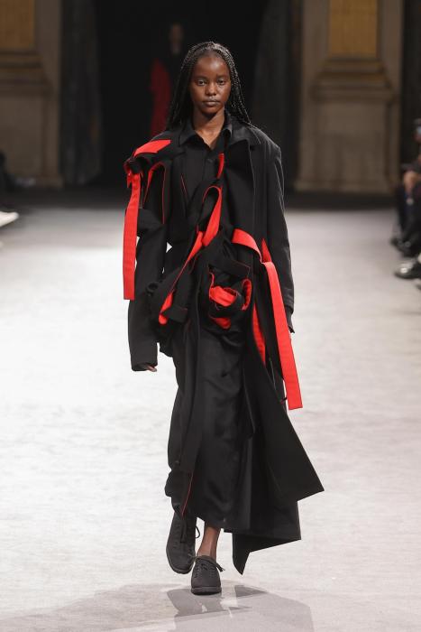 YOHJI YAMAMOTO - WOMENSWEAR READY-TO-WEAR FALL-WINTER 2023-2024 | FHCM