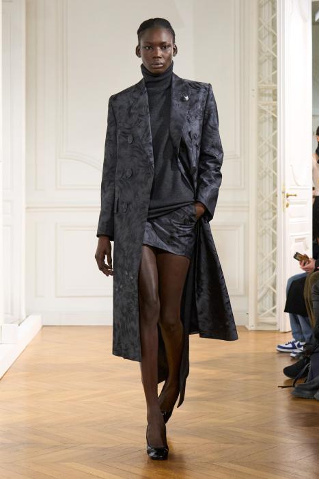 GIVENCHY - Womenswear Fall/Winter 2024-2025 | FHCM